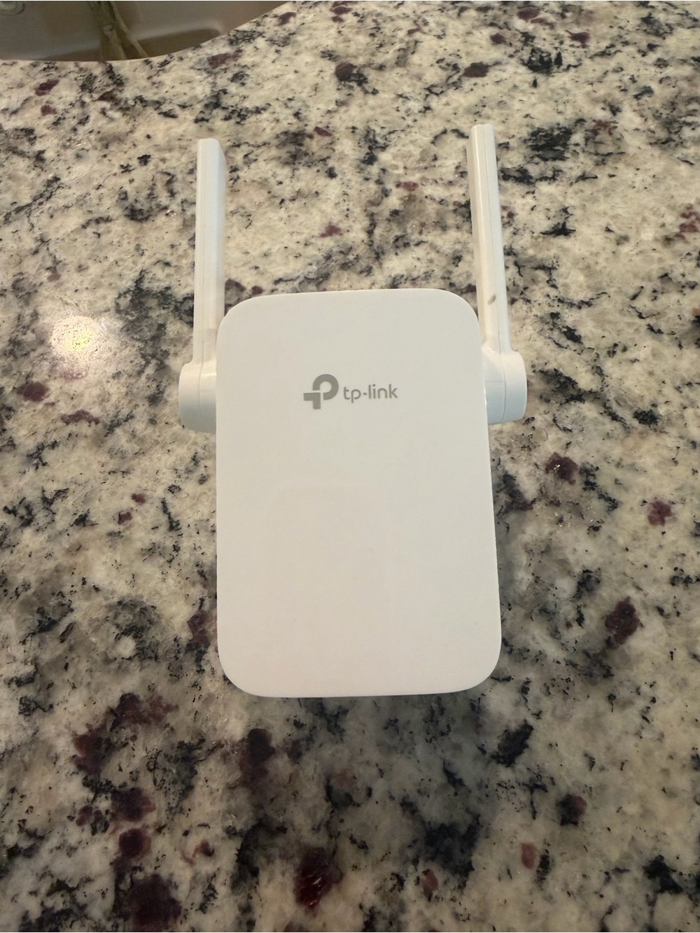 TP-Link White Dual-Antenna Wi‑Fi Range Extender
